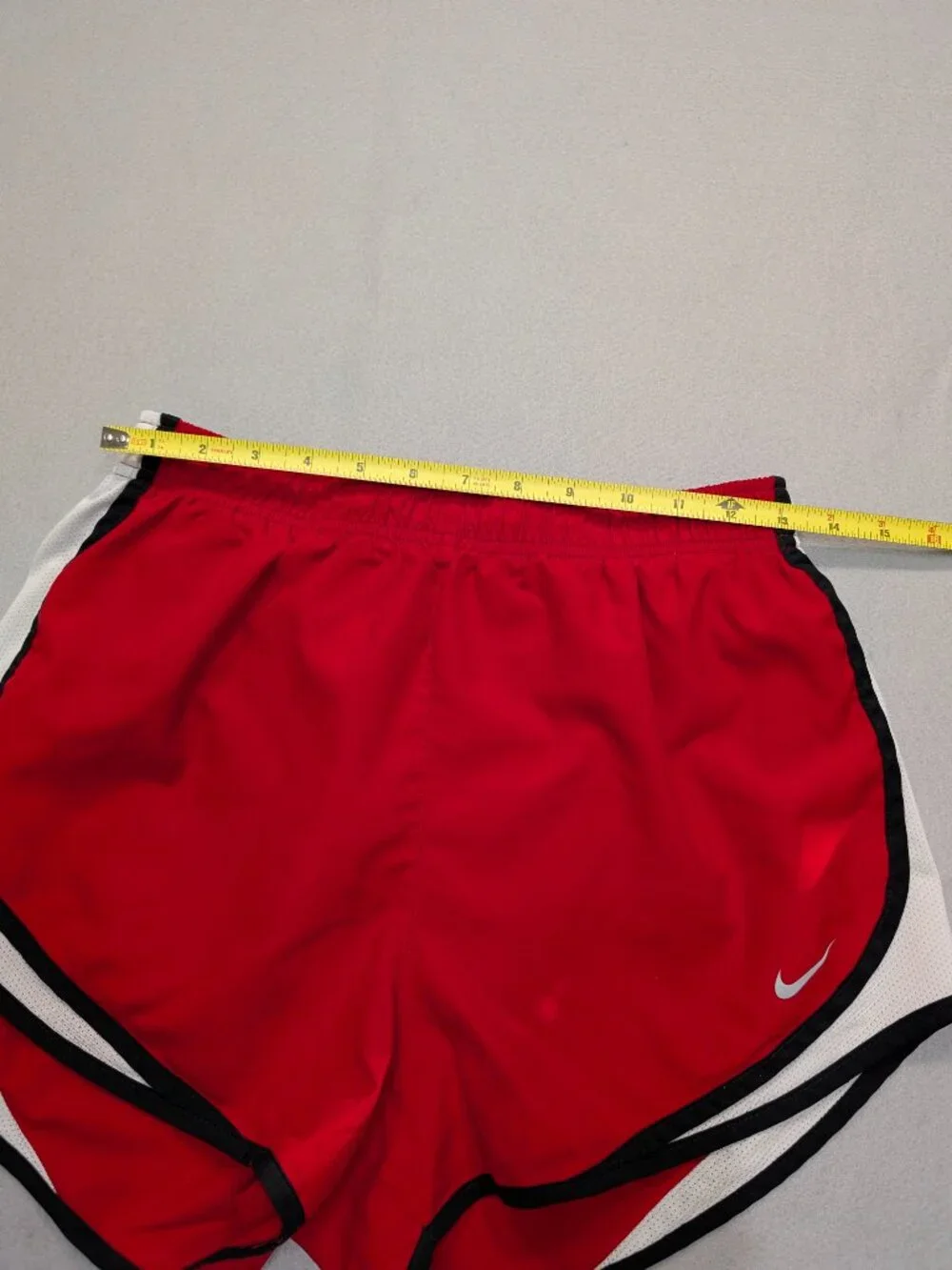Nike Dri-FIT Tempo Red White Black Running Shorts M